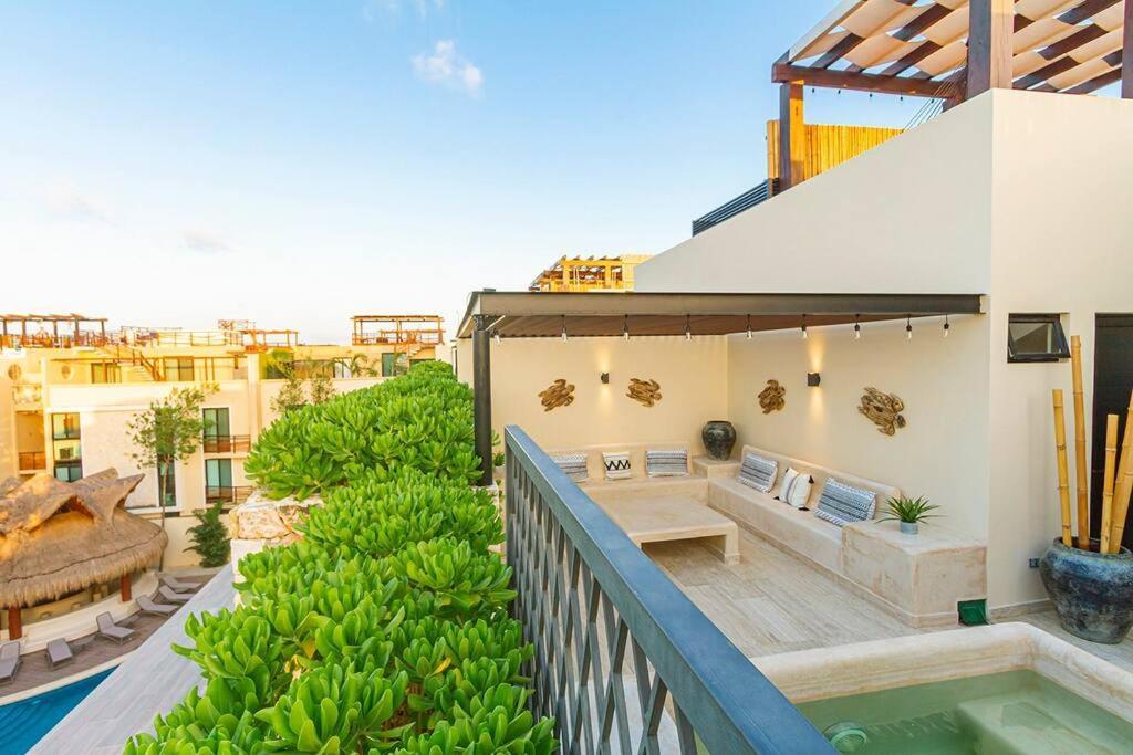 Paramar Ve Ph203 Fancy & Majestic Penthouse In 3 Br